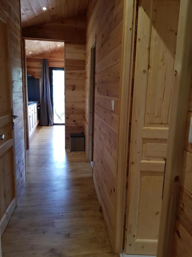 La Cabane Du Jardin Bongheat Eksteriør billede