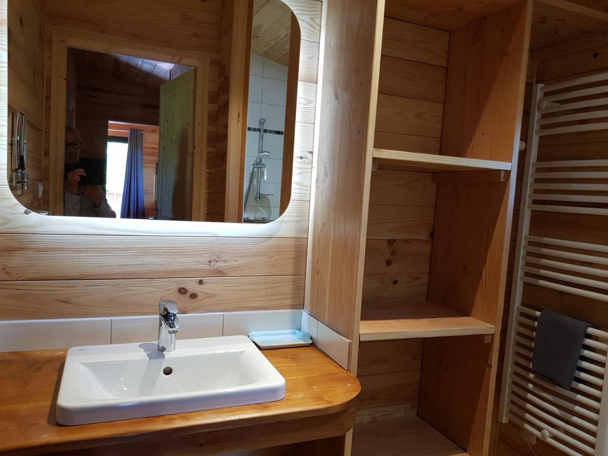 La Cabane Du Jardin Bongheat Eksteriør billede